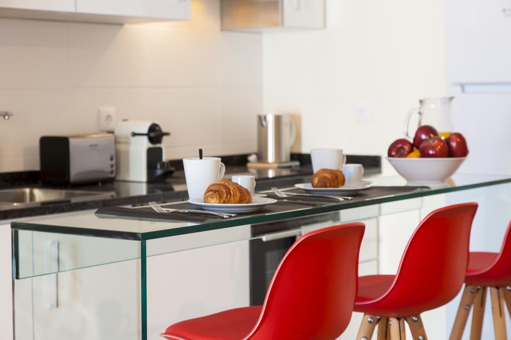 Joivy Graca Deluxe Apartments Lisbon Bagian luar foto