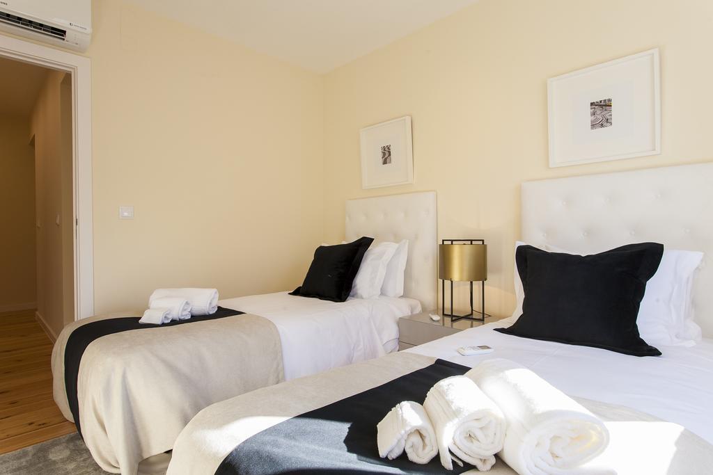 Joivy Graca Deluxe Apartments Lisbon Bagian luar foto